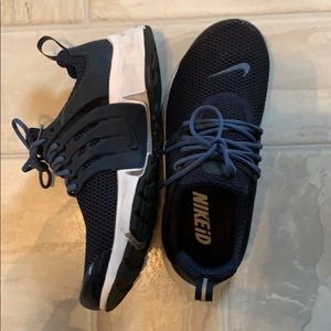 Nike Prestos